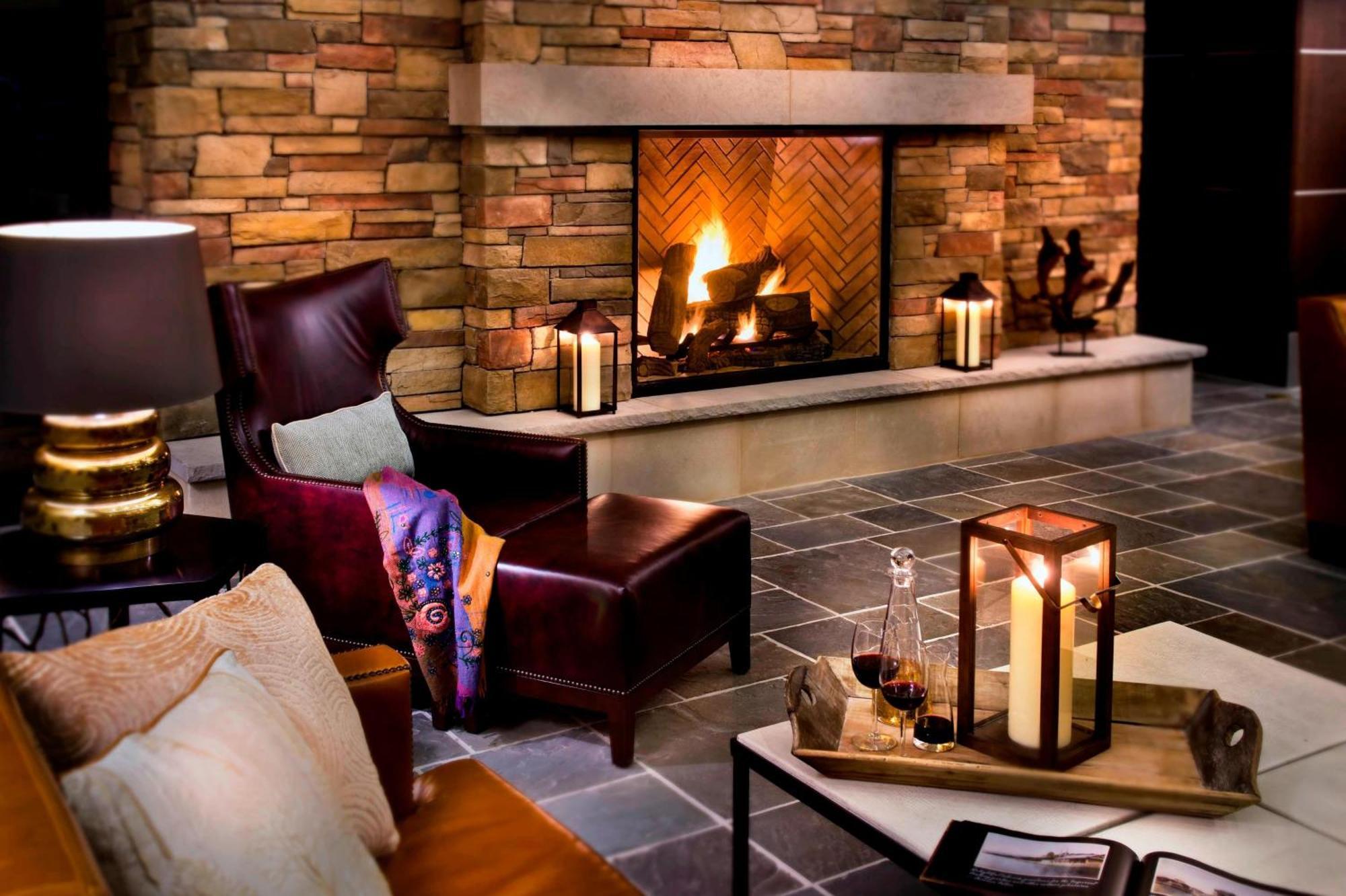 Trumbull Marriott Shelton Exterior photo
