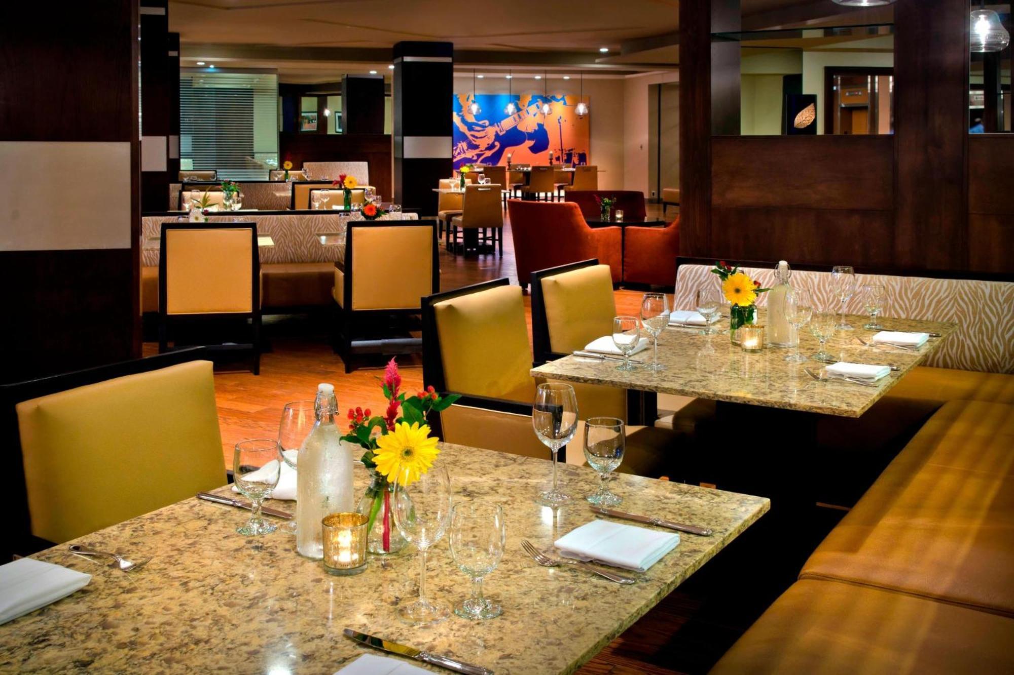 Trumbull Marriott Shelton Exterior photo